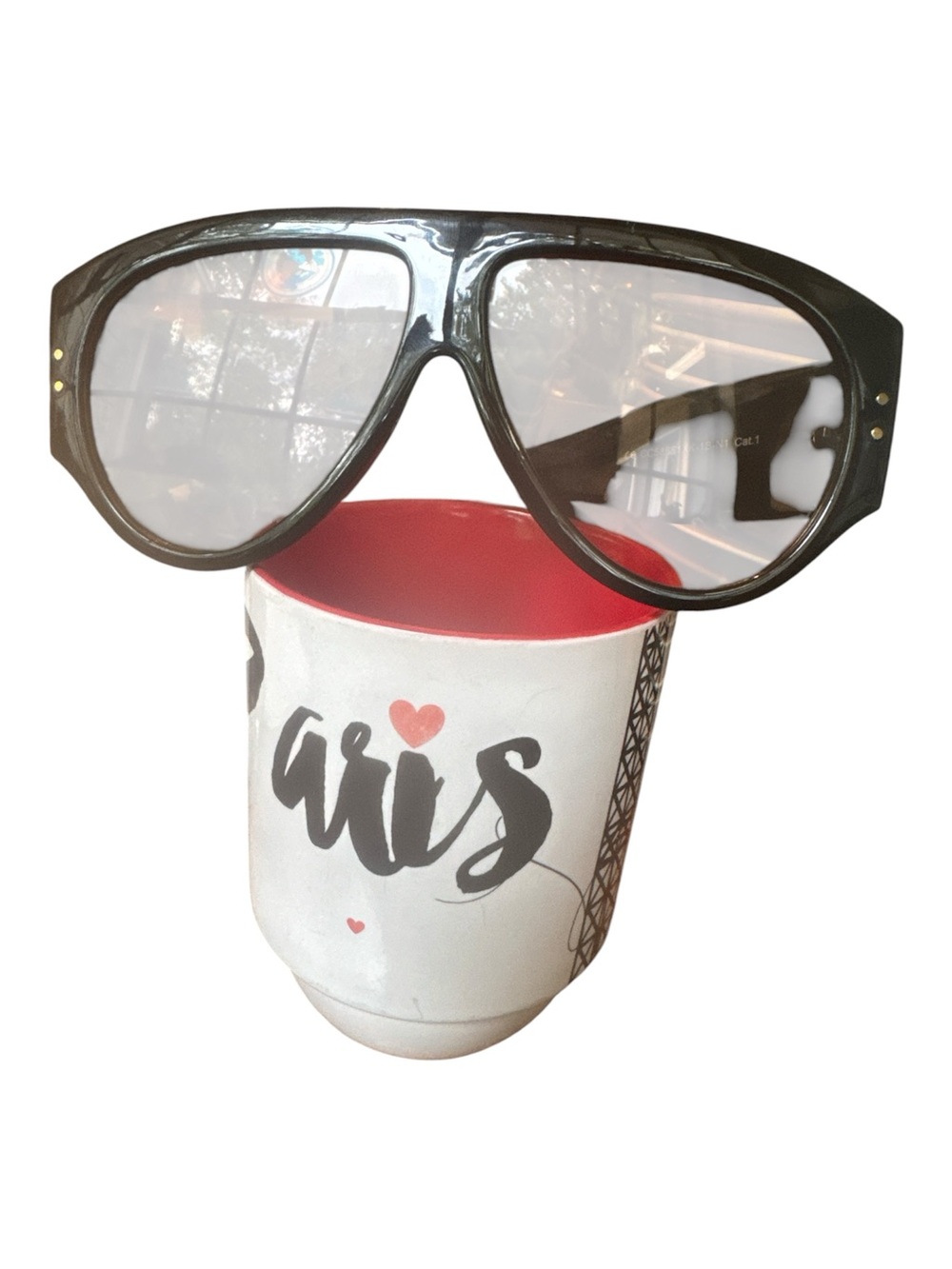 RETRO PILOT SUNGLASSES
Black